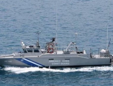 Μια μικρή... Οδύσσεια για 19χρονο στην Αρτέμιδα: Τον πήρε ο ύπνος σε στρώμα θαλάσσης και έχασε τις αισθήσεις του!
